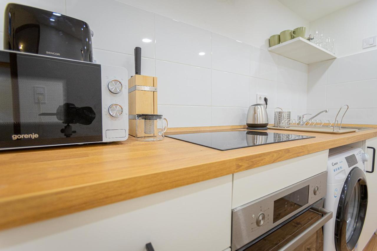 2 Bedroom Apartment In The Dob Street, Emerald Budapeste Exterior foto