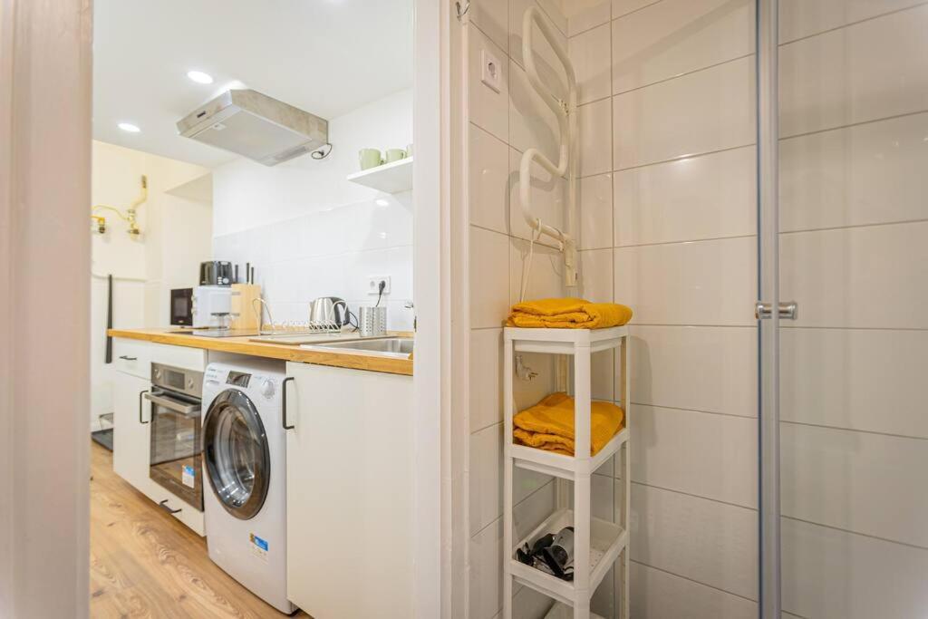2 Bedroom Apartment In The Dob Street, Emerald Budapeste Exterior foto